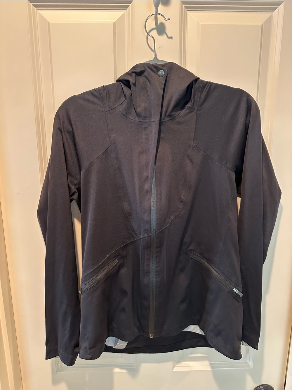 Nau Women’s Small Black Waterproof Full Zip Jacket with Hood